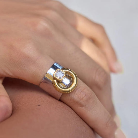 ANELLO CHE CARATTERINO!